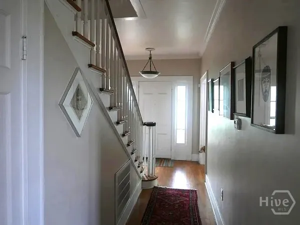$3,800 | 18 East 45th Street, Savannah, GA 31405