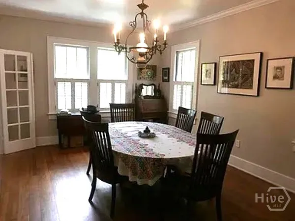 $3,800 | 18 East 45th Street, Savannah, GA 31405