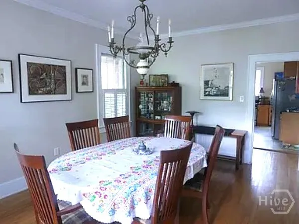 $3,800 | 18 East 45th Street, Savannah, GA 31405