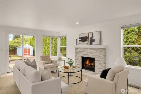 $1,499,000 | 24325 Southeast 40th Place, Sammamish, WA 98029