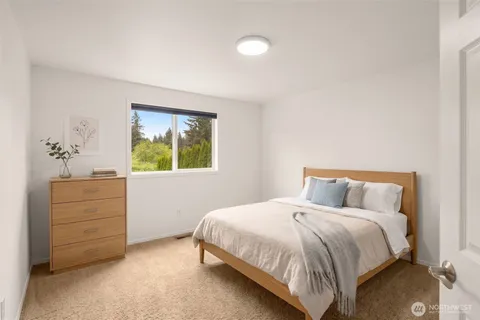 $1,499,000 | 24325 Southeast 40th Place, Sammamish, WA 98029
