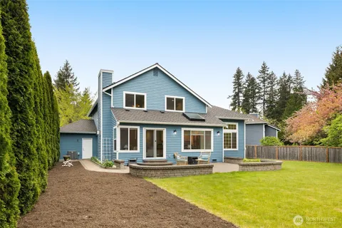 $1,499,000 | 24325 Southeast 40th Place, Sammamish, WA 98029