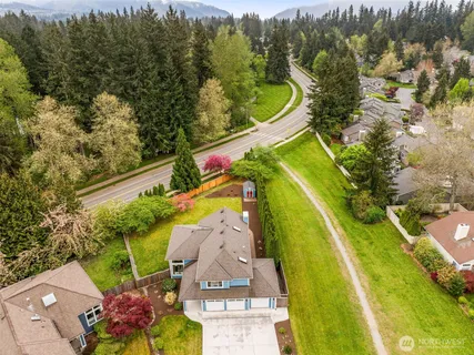 $1,499,000 | 24325 Southeast 40th Place, Sammamish, WA 98029