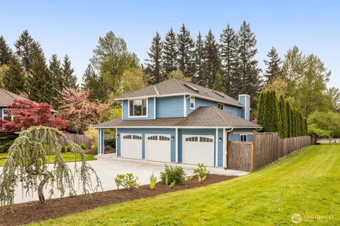 $1,499,000 | 24325 Southeast 40th Place, Sammamish, WA 98029