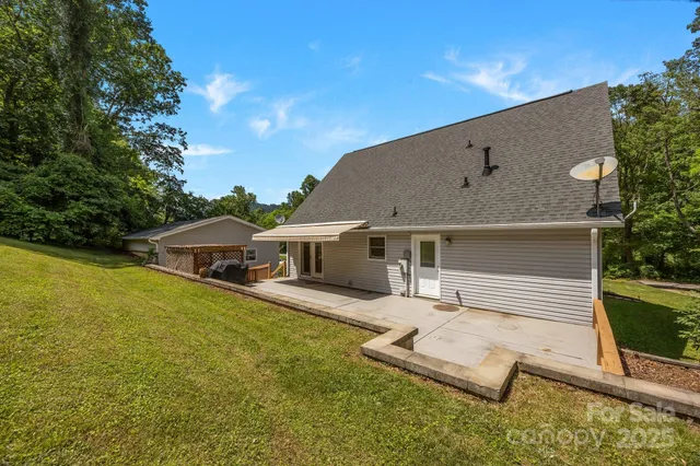 $450,000 | 449 Concord Road, Fletcher, NC 28732