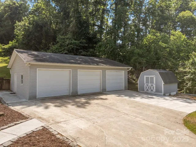 $450,000 | 449 Concord Road, Fletcher, NC 28732