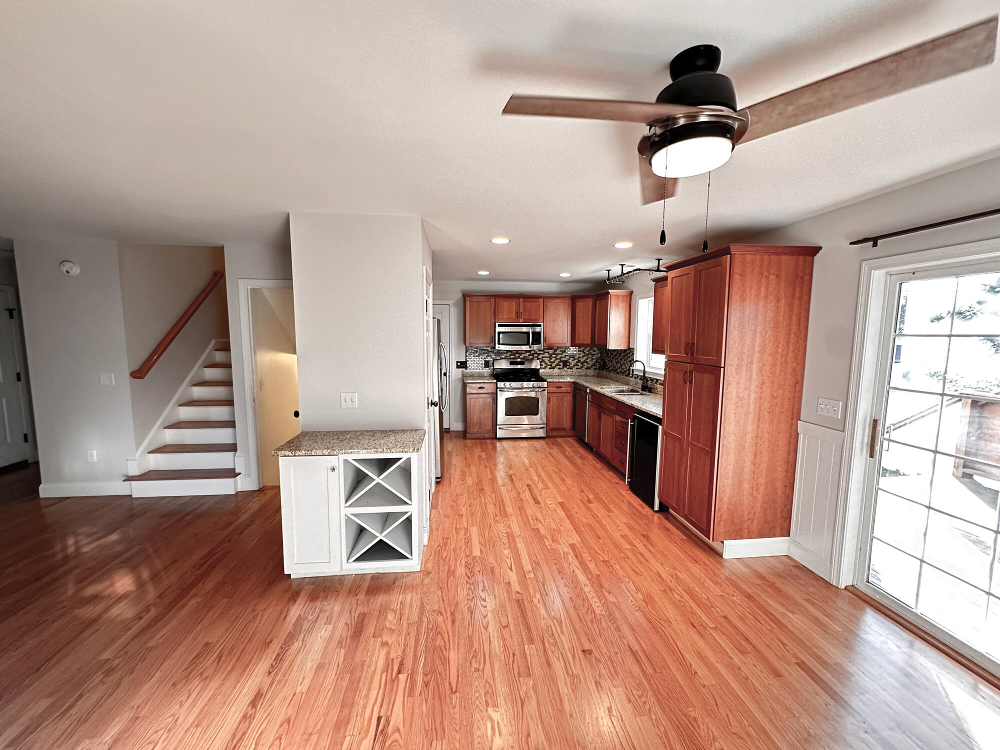 103 Cumberland Road South Portland, ME 04106 - Photo 7 of 32 Main-Floor
