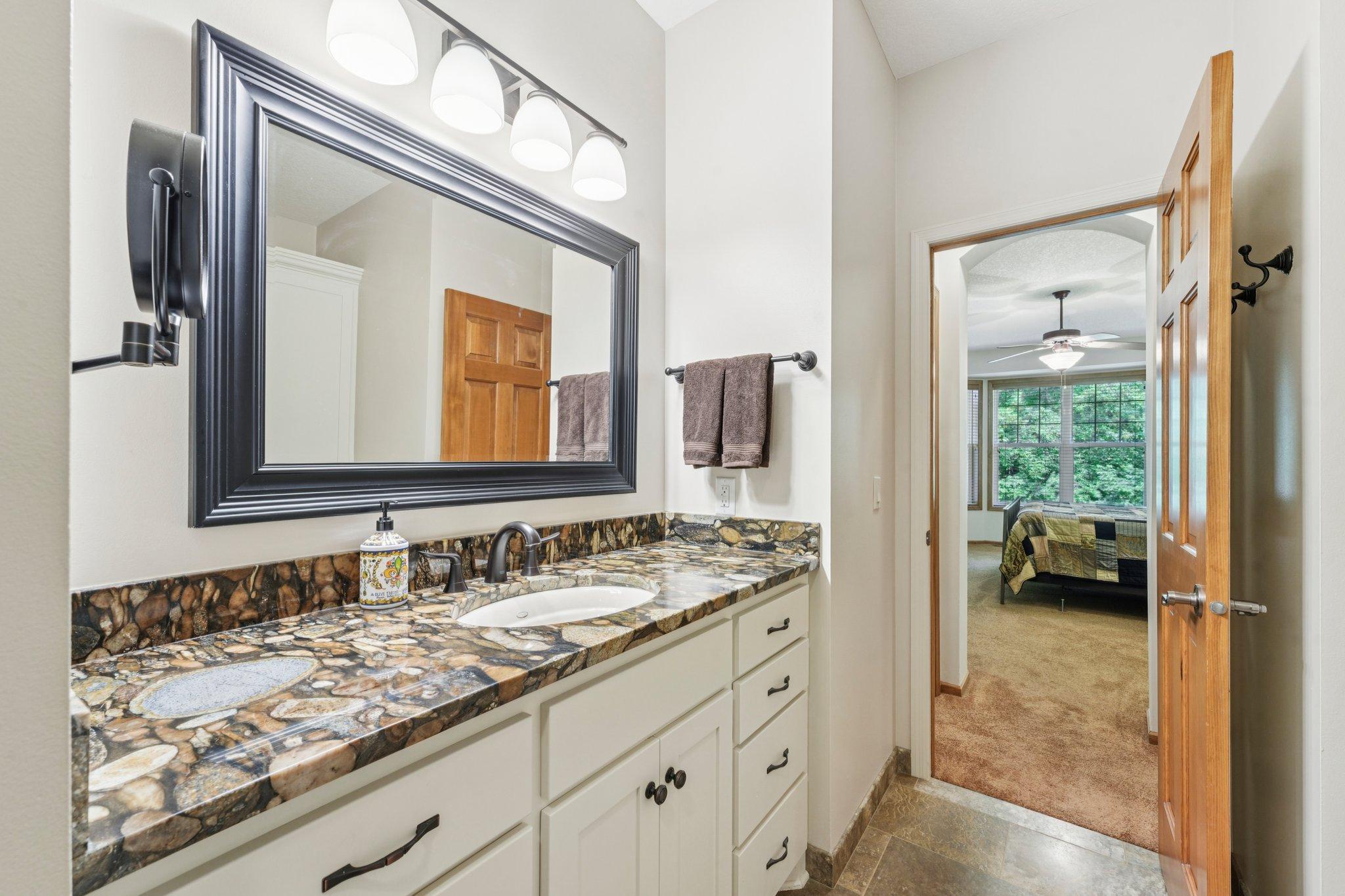 17258 Tilia Ridge Eden Prairie, MN 55347 - Photo 23 of 48 Gallery Image 23