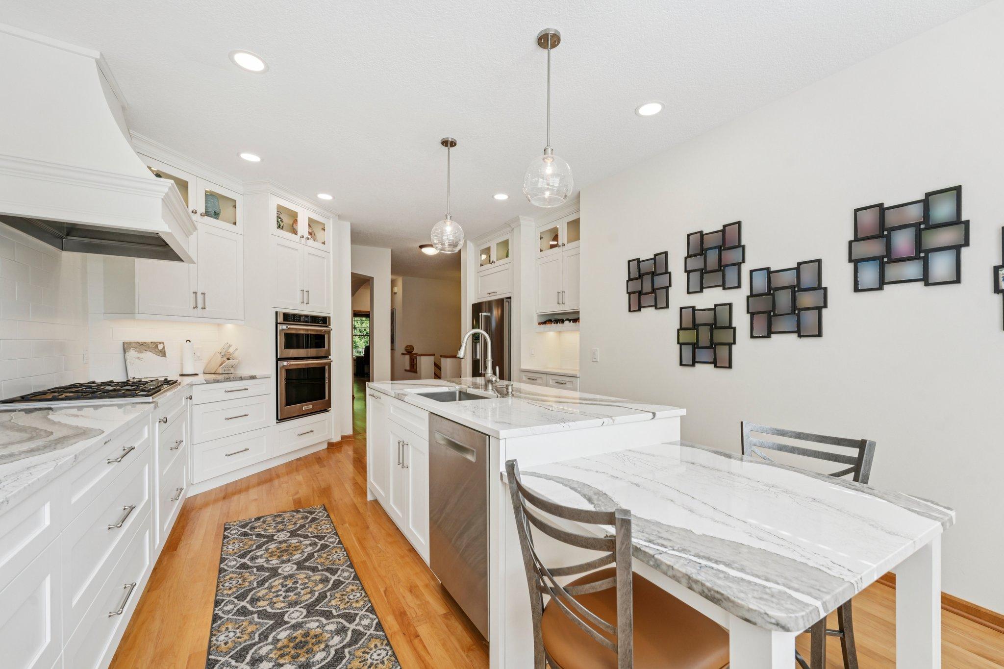 17258 Tilia Ridge Eden Prairie, MN 55347 - Photo 5 of 48 Gallery Image 5