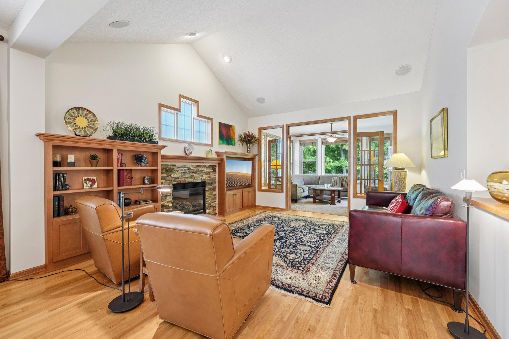 17258 Tilia Ridge Eden Prairie, MN 55347 - Photo 10 of 48 Gallery Image 10