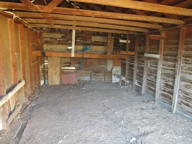 a view of walk in closet