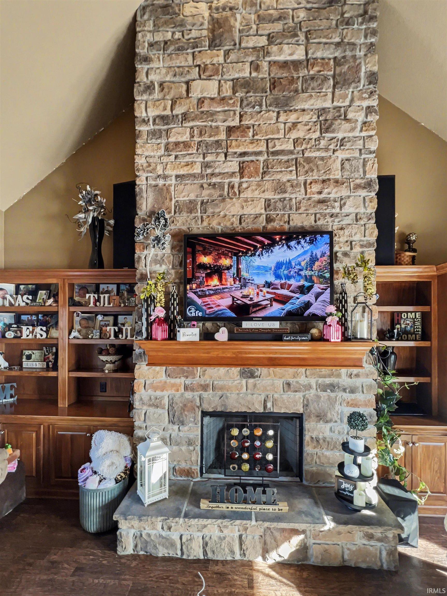 5520 South Meridian Road Pleasant Lake, IN 46779 - Photo 11 of 31