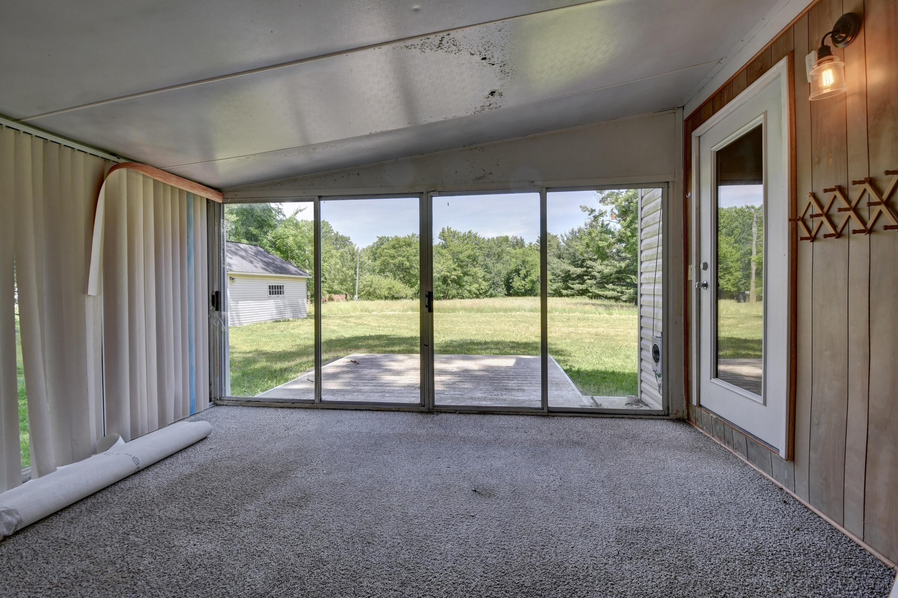 3993 Wadsworth Road Norton, OH 44203 - Photo 16 of 48