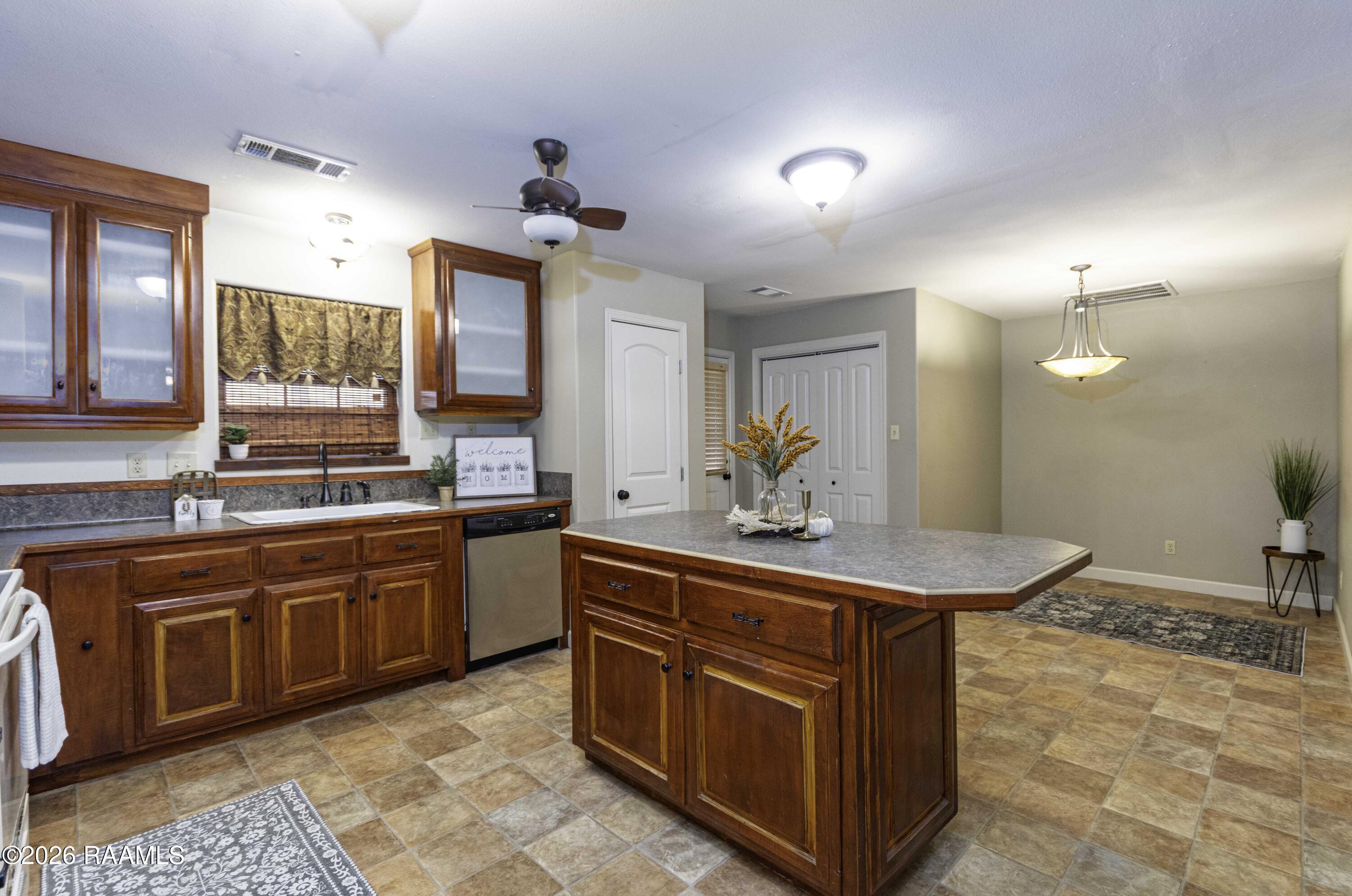 1513 Highway 343 Church Point, LA 70525 - Photo 14 of 46 Kitchen 4 (7)