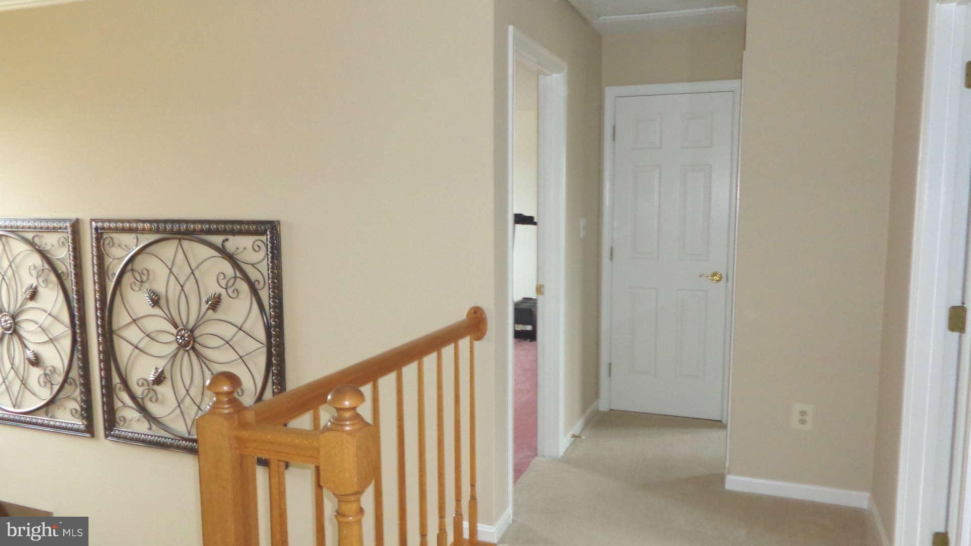 2520 Bear Run Road Taneytown, MD 21787 - Photo 16 of 28 Looking down hallway of second floor