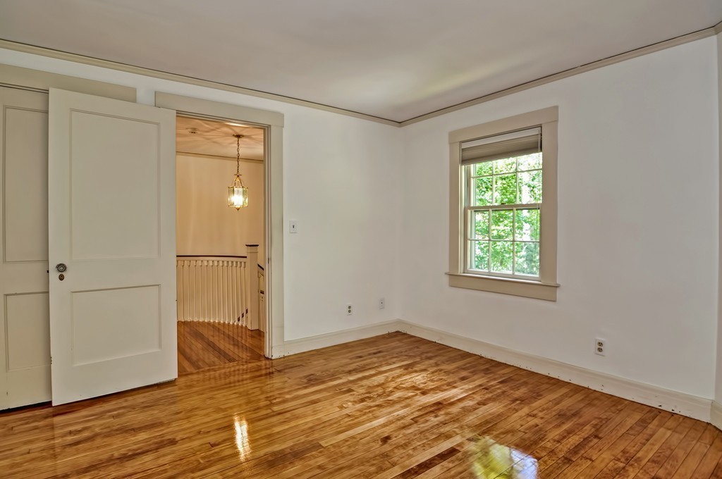 300 Meadowbrook Road Weston, MA 02493 - Photo 18 of 30