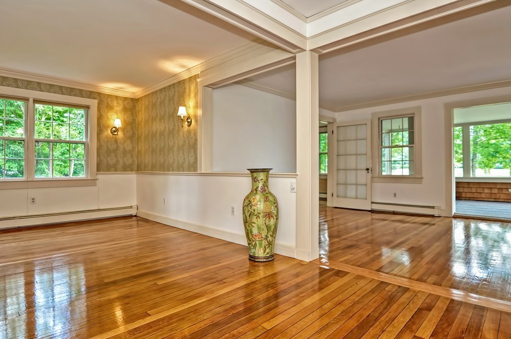 300 Meadowbrook Road Weston, MA 02493 - Photo 4 of 30