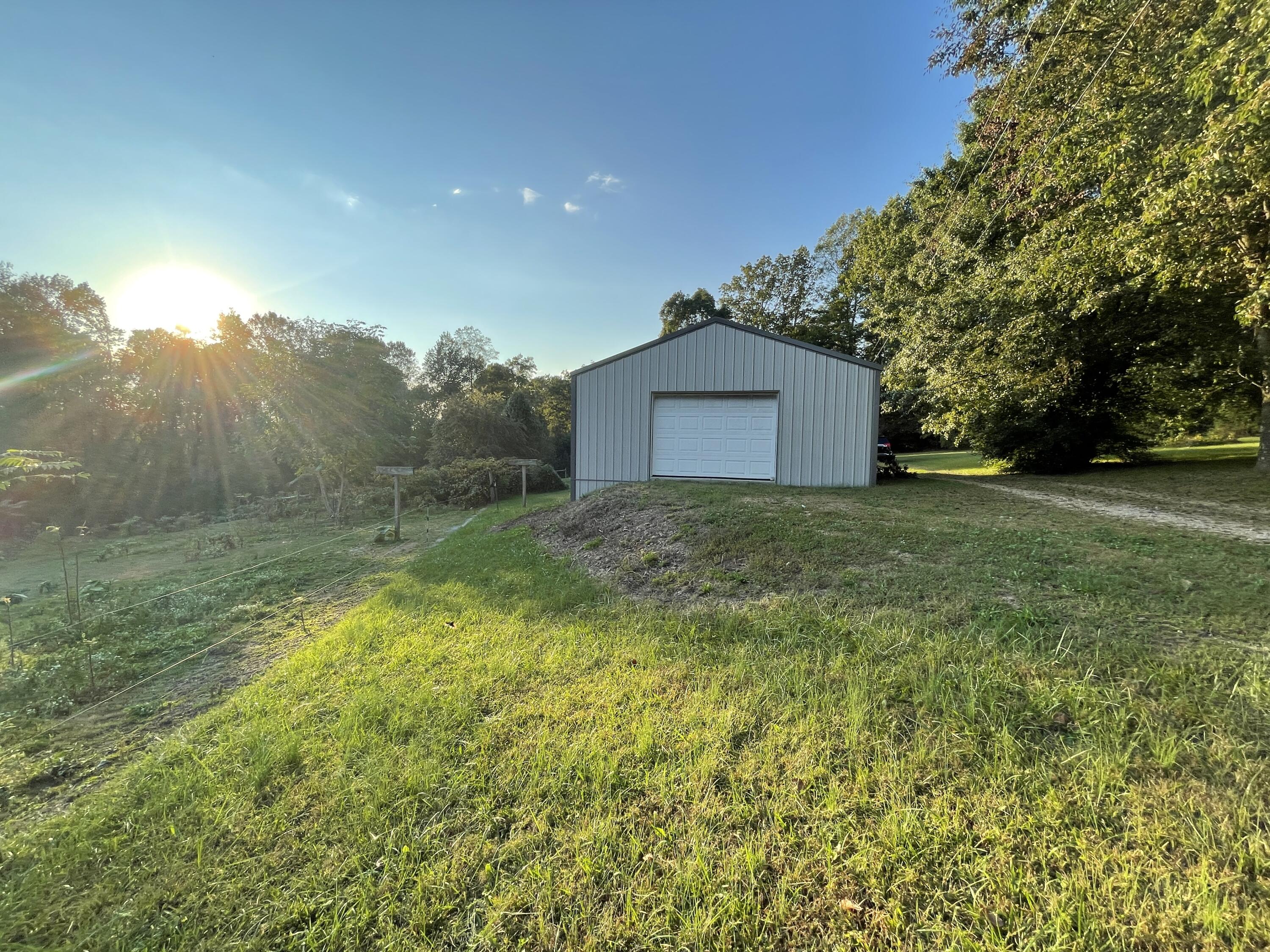 149 Basil Roy Spur Road Windsor, KY 42565 - Photo 25 of 29 IMG_6338