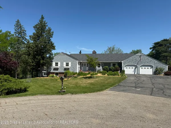 $650,000 | 4426 Barton Road, Lansing, MI 48917