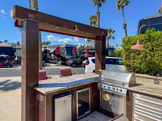 a view of outdoor kitchen