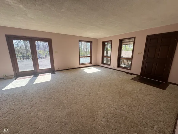 $3,900 | 1365 West Stones Crossing Road, Greenwood, IN 46143