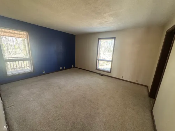 $3,900 | 1365 West Stones Crossing Road, Greenwood, IN 46143