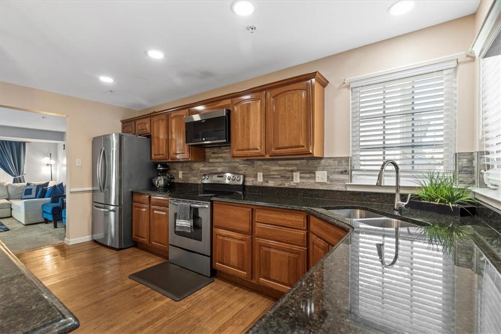 343 Maple Ridge Drive Canonsburg, PA 15317 - Photo 10 of 36 Gallery Image 10