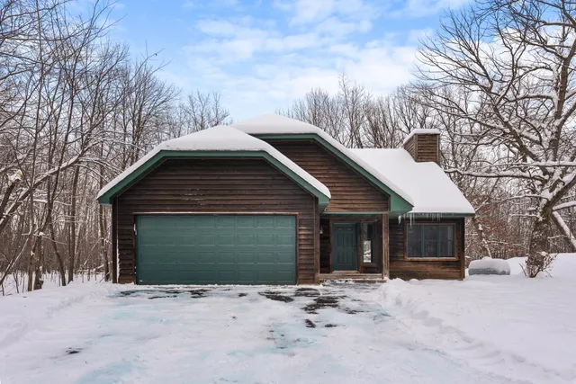$415,000 | 1654 Holly Trail, Ogilvie, MN 56358