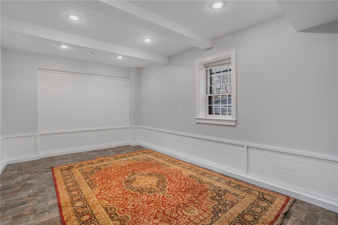 31 Bridge Street, Unit B Newport, RI 02840 - Photo 16 of 20