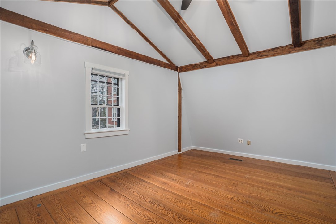 31 Bridge Street, Unit B Newport, RI 02840 - Photo 4 of 20