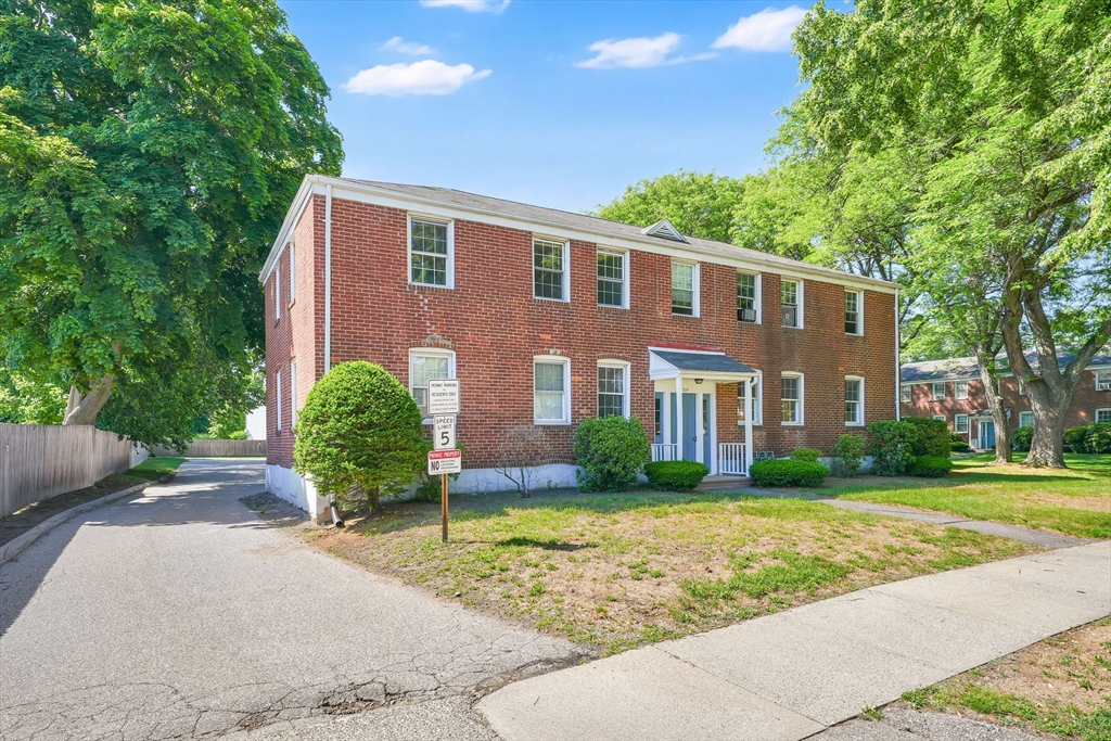 524 Cold Spring Avenue, Unit 2A West Springfield, MA 01089 - Photo 4 of 25