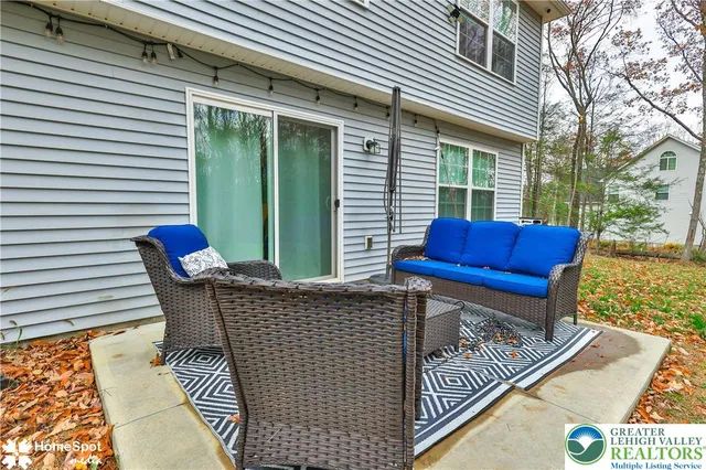 $490,000 | 255 Catalpa Drive, Kunkletown, PA 18058