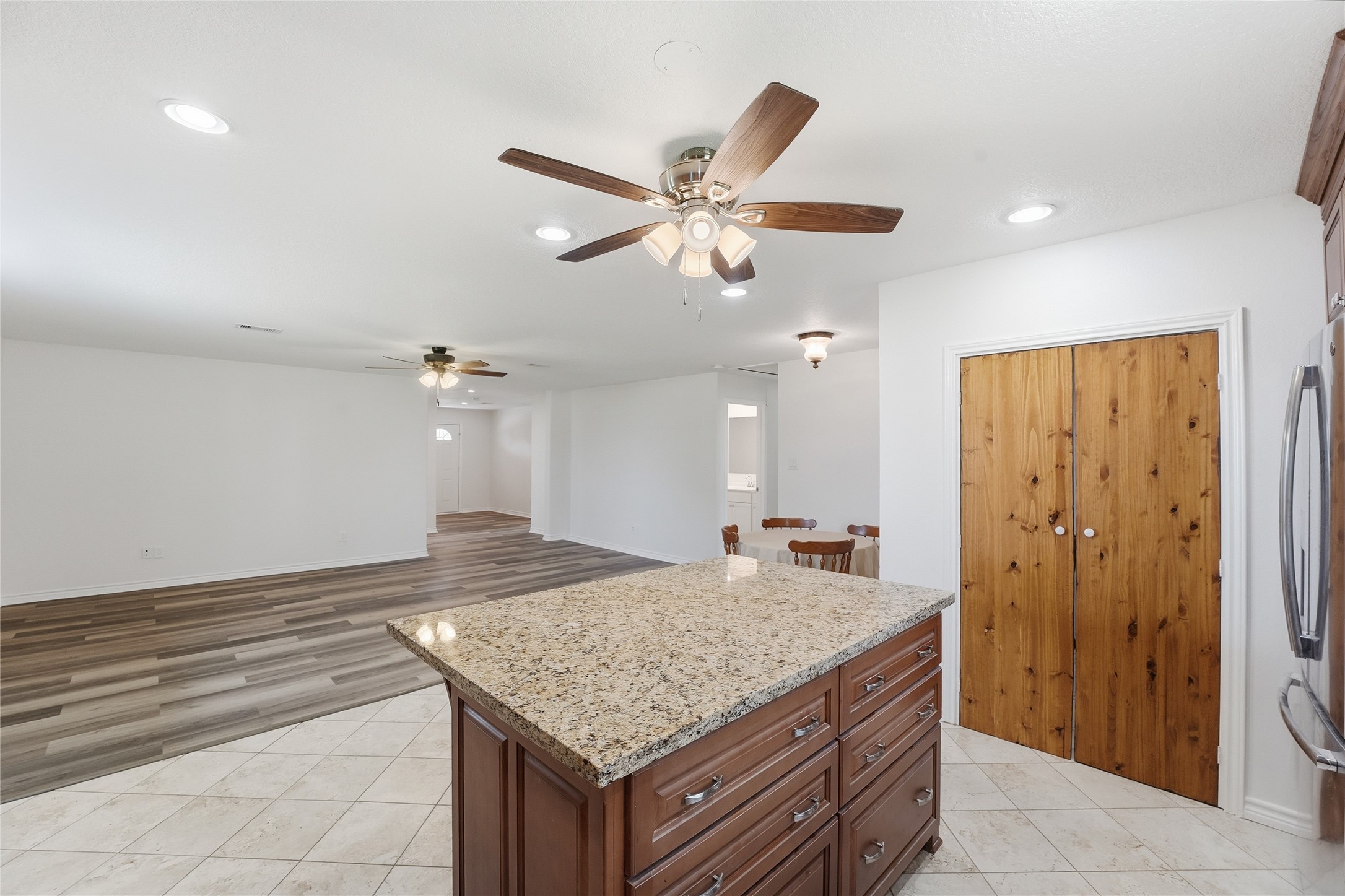 3710 Holy Road Crosby, TX 77532 - Photo 8 of 32