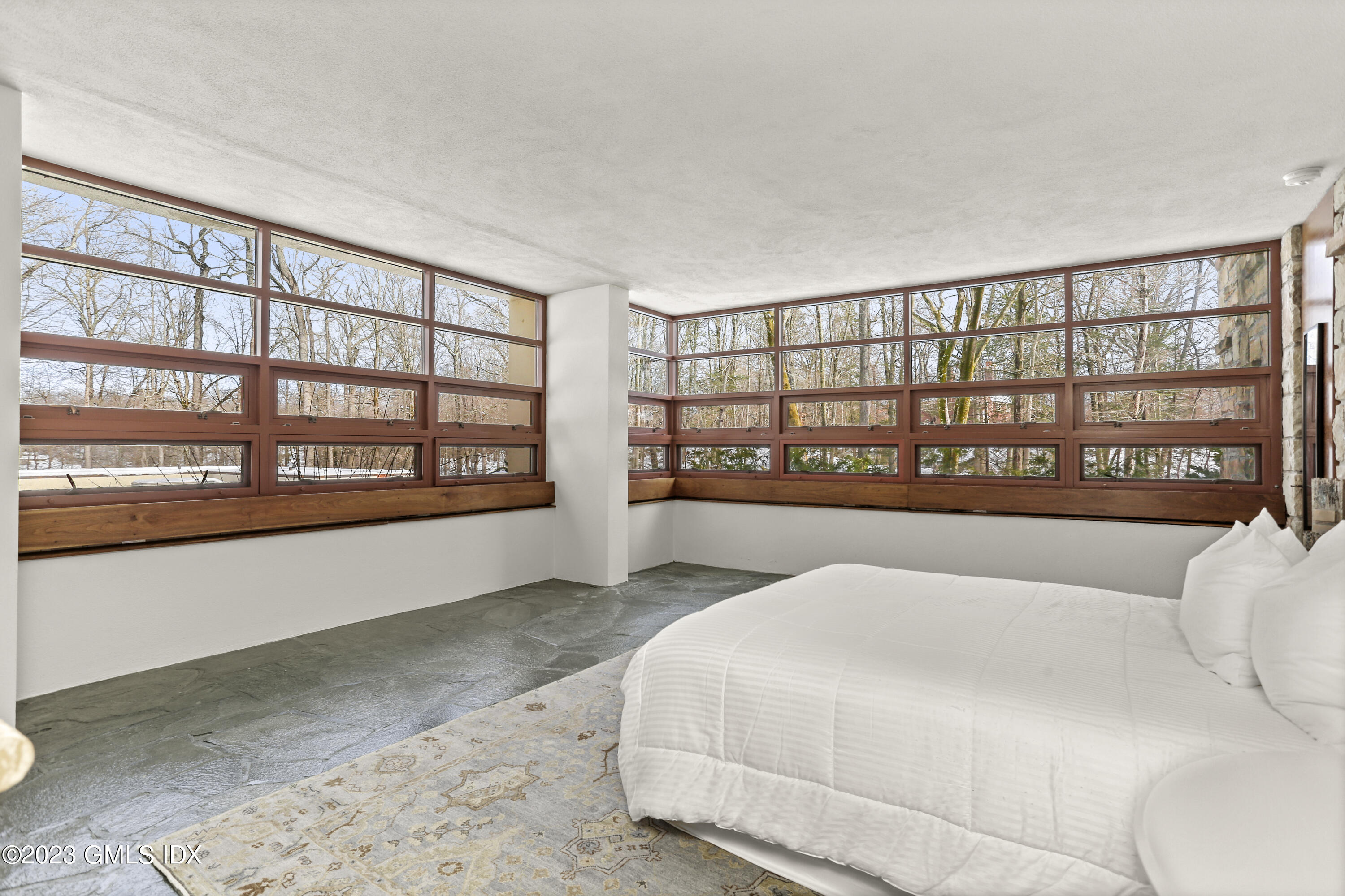 51 Pecksland Road Greenwich, CT 06831 - Photo 13 of 27 Primary 2