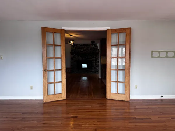 $425,000 | 306 Turnpike Road, New Ipswich, NH 03071