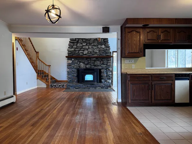 $425,000 | 306 Turnpike Road, New Ipswich, NH 03071