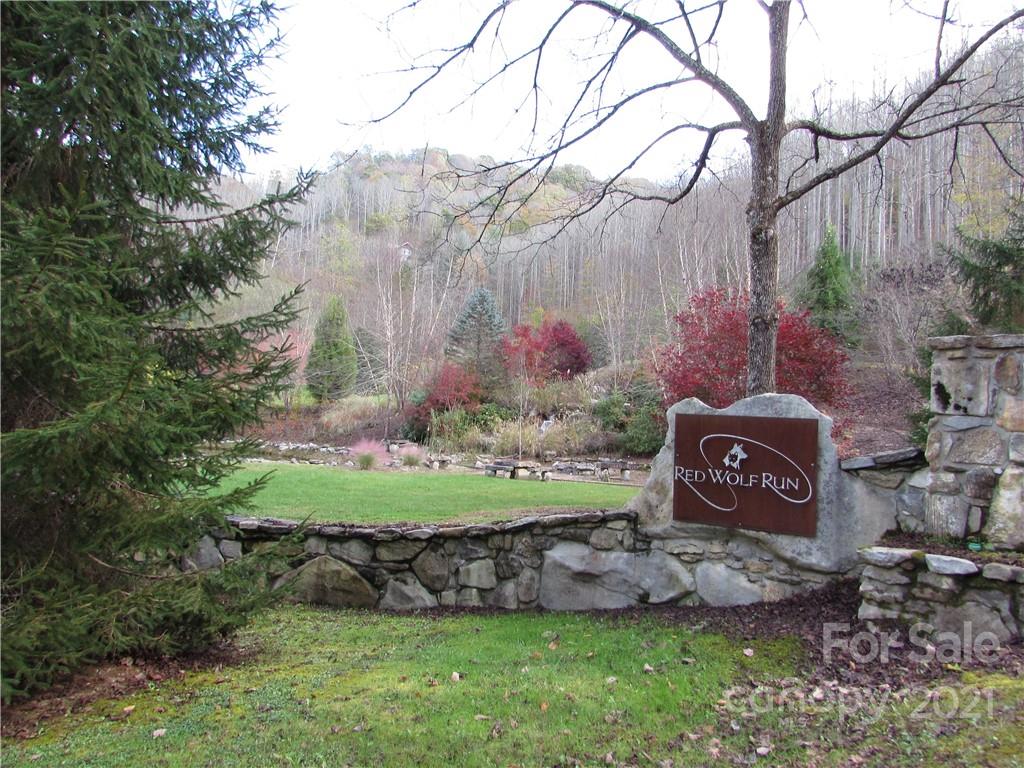0 Red Wolf Run, Unit 39 Mars Hill, NC 28754 - Photo 15 of 25 a view of a back yard of the house