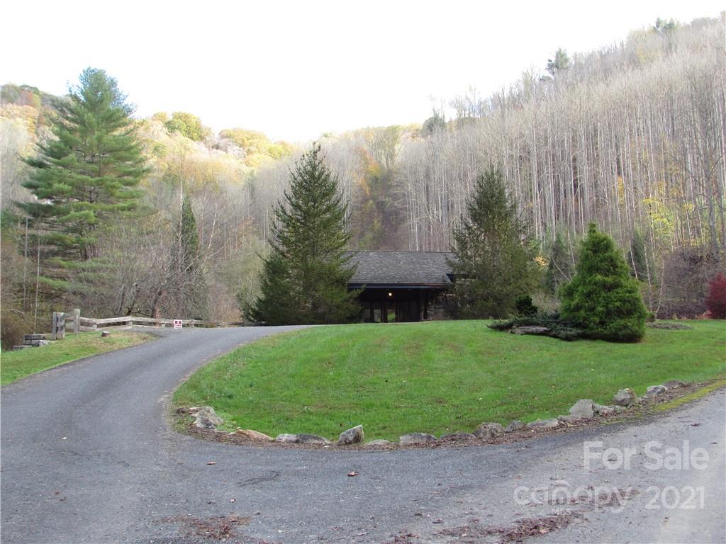 0 Red Wolf Run, Unit 39 Mars Hill, NC 28754 - Photo 16 of 25 a view of a back yard