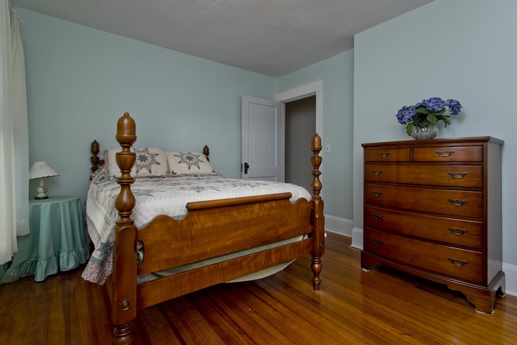 19 Bay State Road Holyoke, MA 01040 - Photo 24 of 41 Gallery Image 24