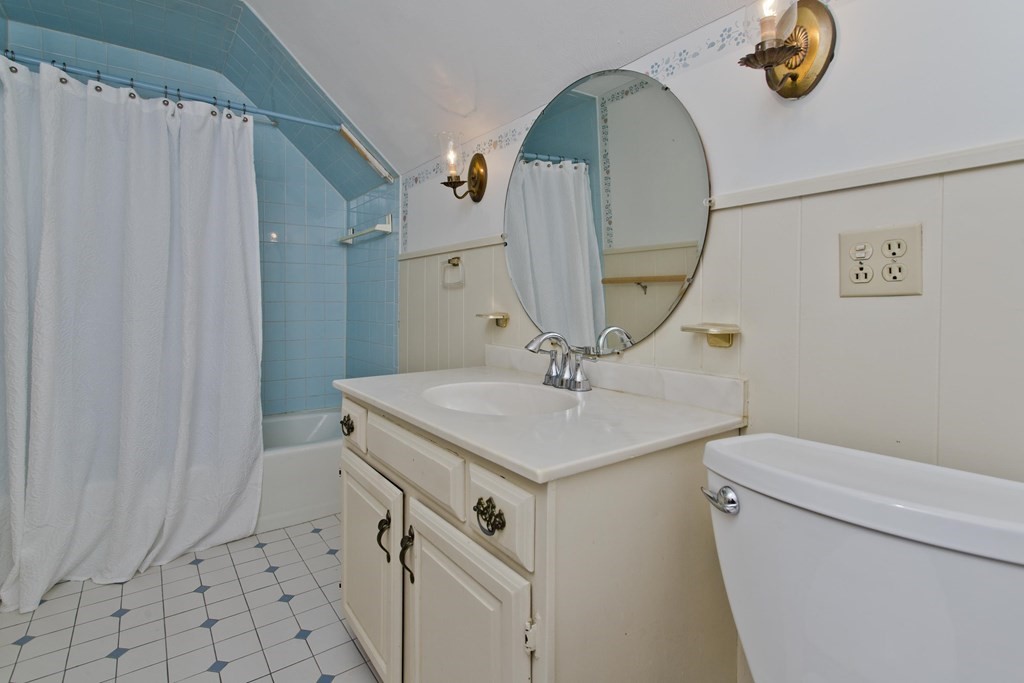 19 Bay State Road Holyoke, MA 01040 - Photo 32 of 41 Gallery Image 32