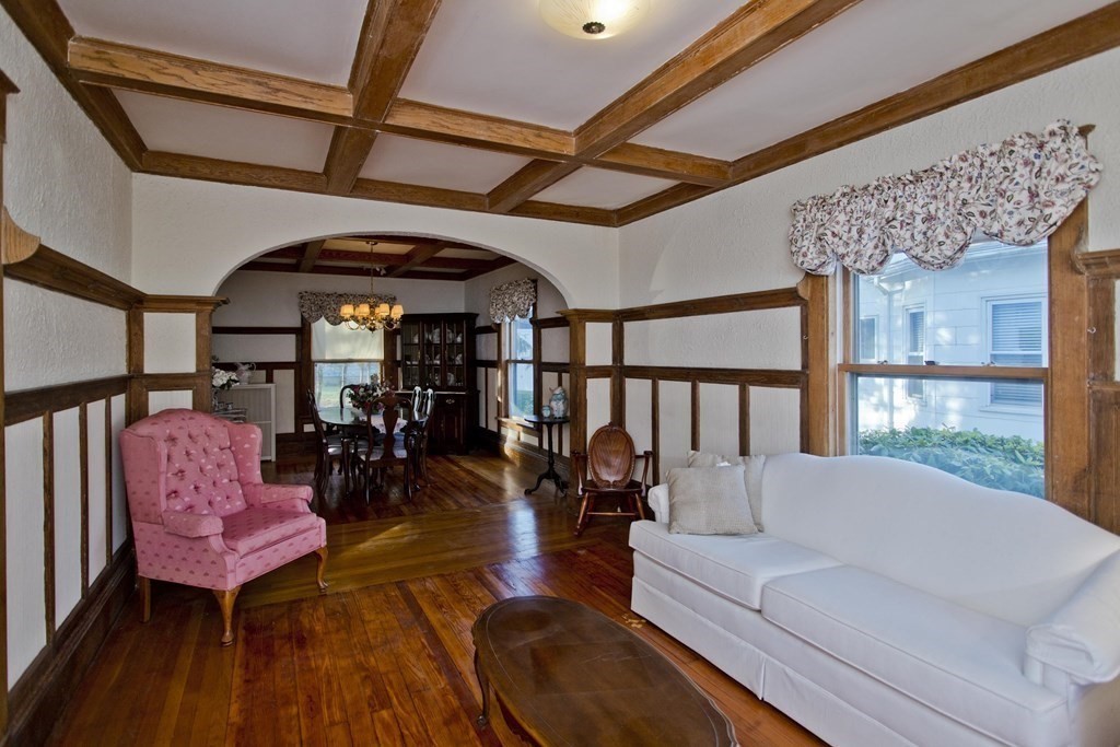 19 Bay State Road Holyoke, MA 01040 - Photo 8 of 41 Gallery Image 8
