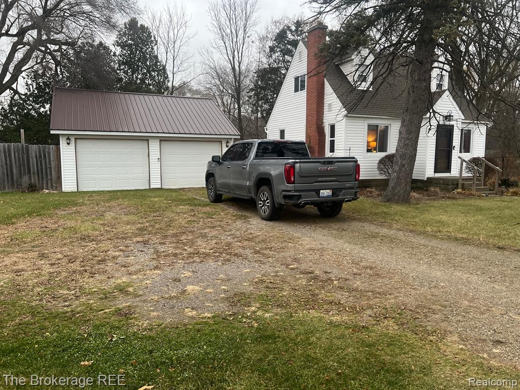 5432 Genesee Road Lapeer, MI 48446 - Photo 2 of 49