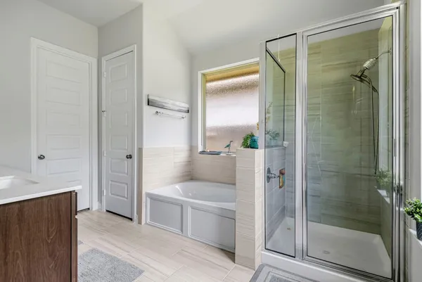 $3,300 | 9743 Birchwood Holw Trail, Tomball, TX 77375