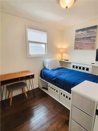 $4,000 | 11 Hammond Street, Unit 3, Newport, RI 02840