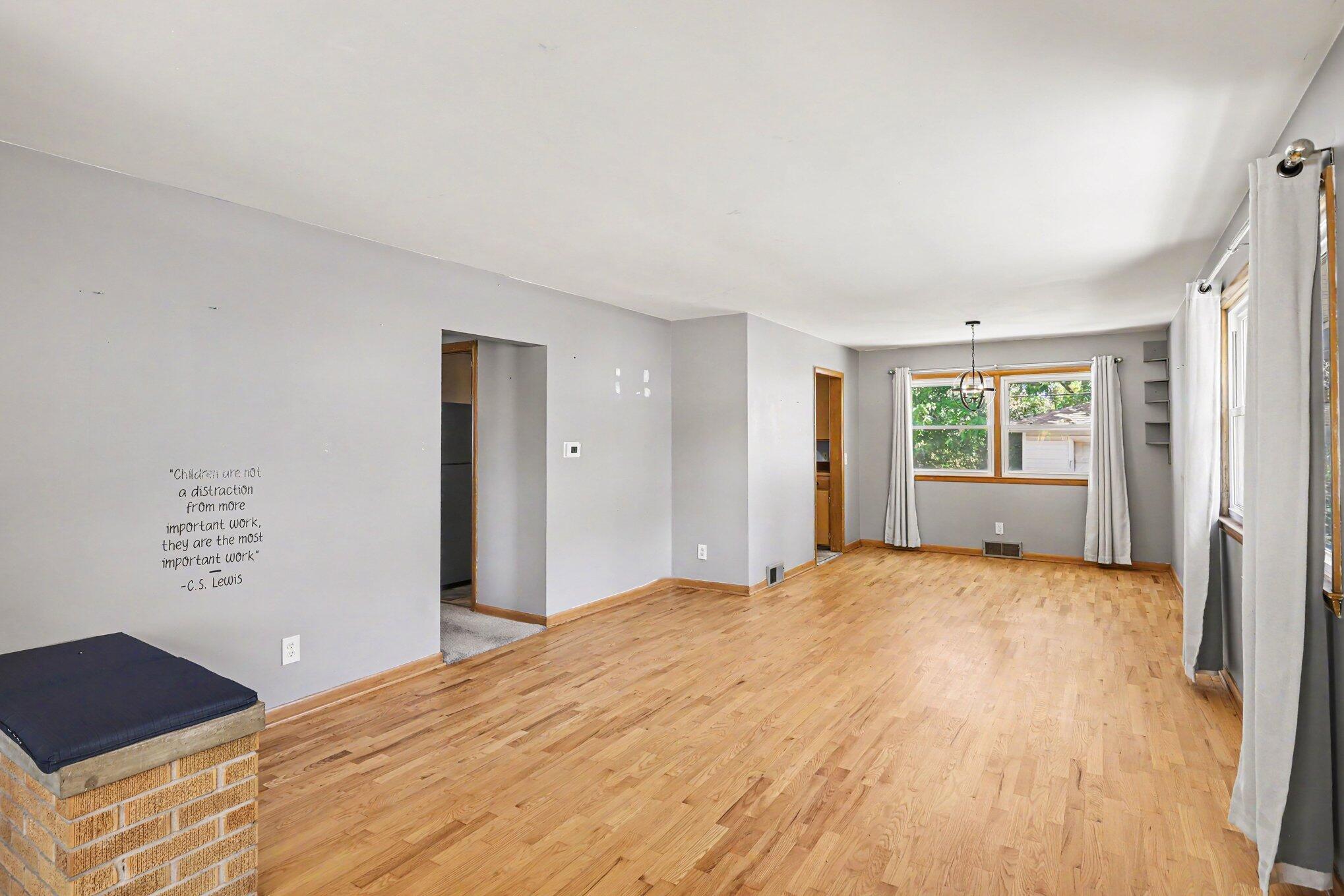 2117 Edwin Place Lansing, MI 48911 - Photo 19 of 37 008_file_6997