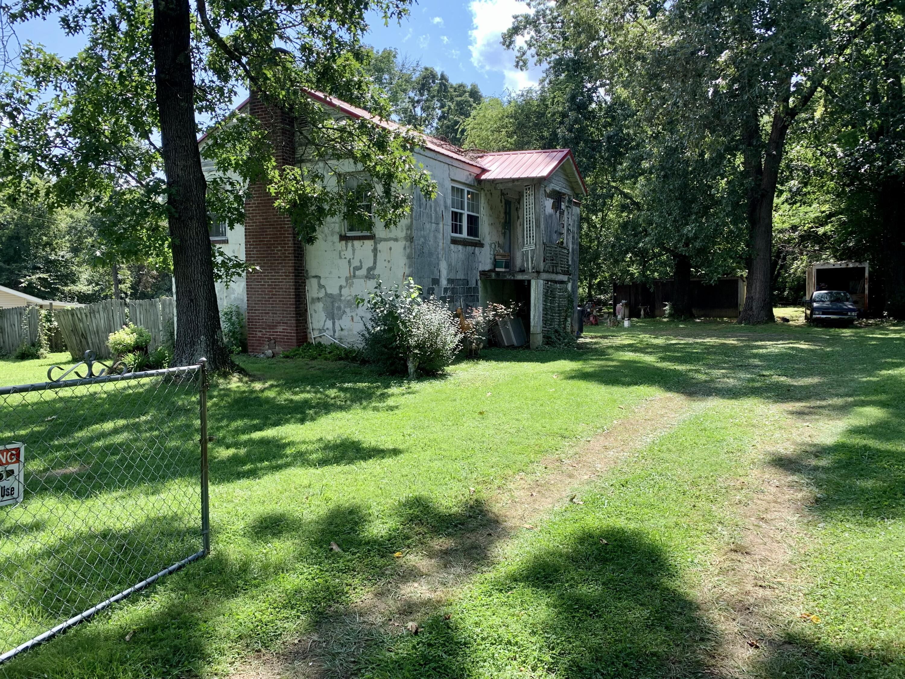 2503 Spring Hill Road Knoxville, TN 37914 - Photo 5 of 7 Gate