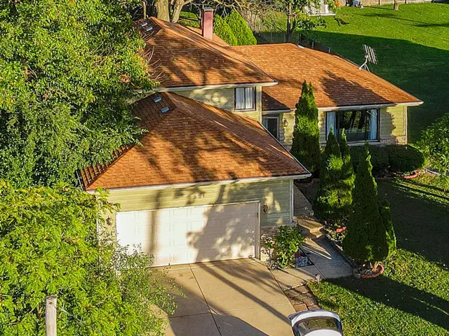 $420,000 | 921 North Grace Street, Lombard, IL 60148