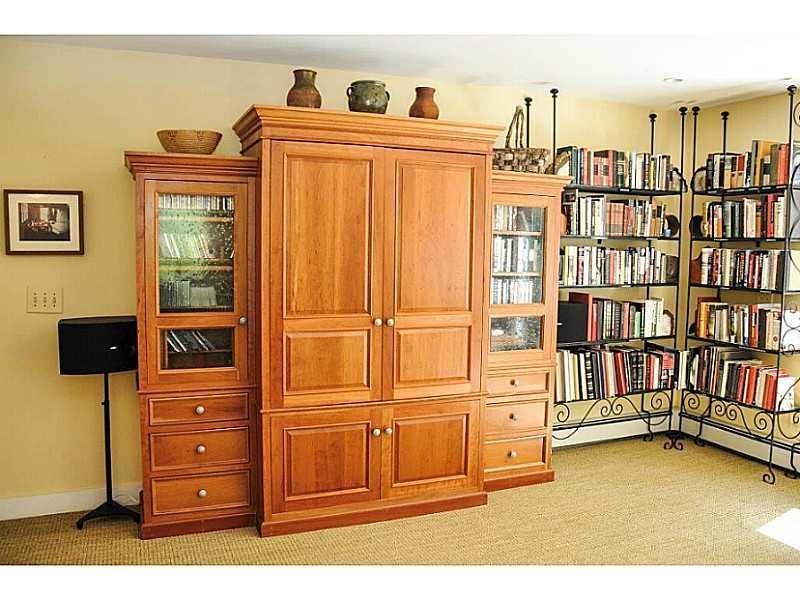 38 Collins Cove Road Cushing, ME 04563 - Photo 15 of 33 Family Room. The custom designed...