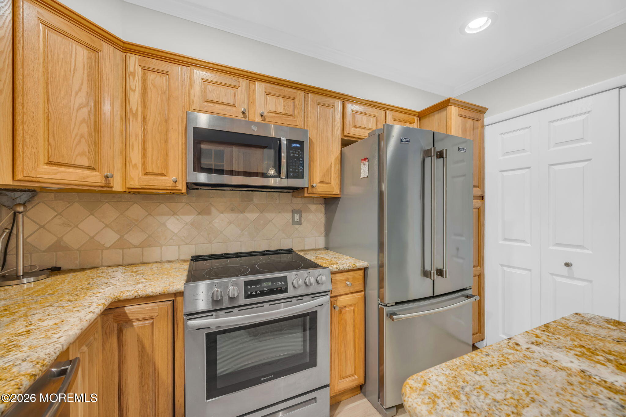 46 Friendship Court Red Bank, NJ 07701 - Photo 11 of 34 22-web-or-mls-2M1A2113