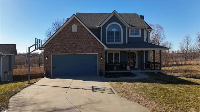 $399,000 | 1301 Northeast 196th Street, Smithville, MO 64089